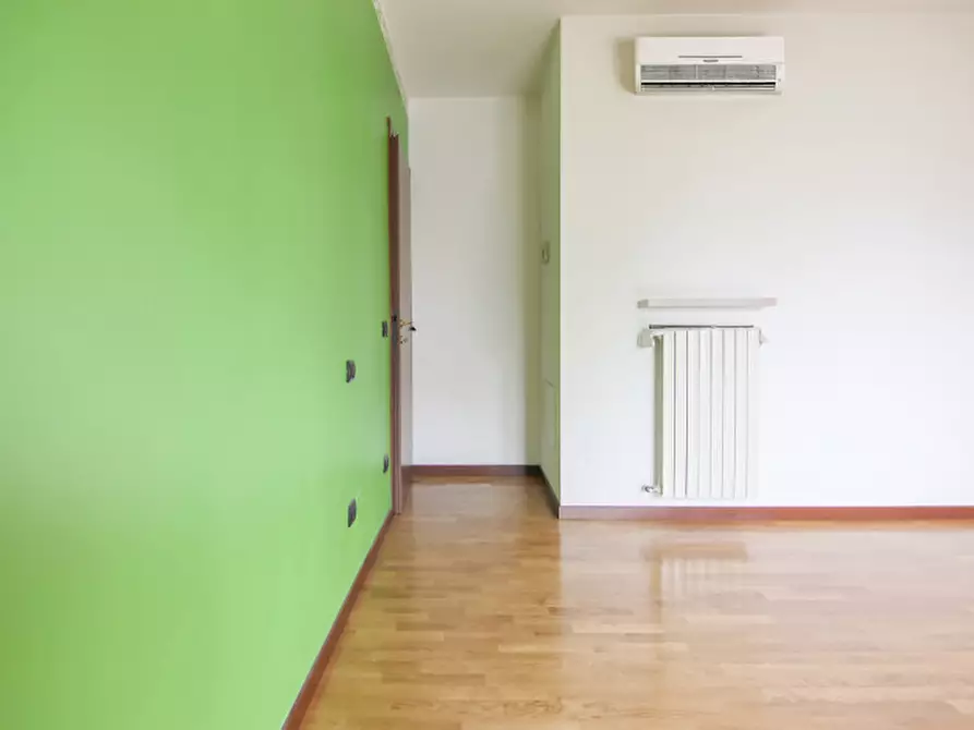 Immagine 16 di Casa bifamiliare in vendita  a Villafranca Di Verona