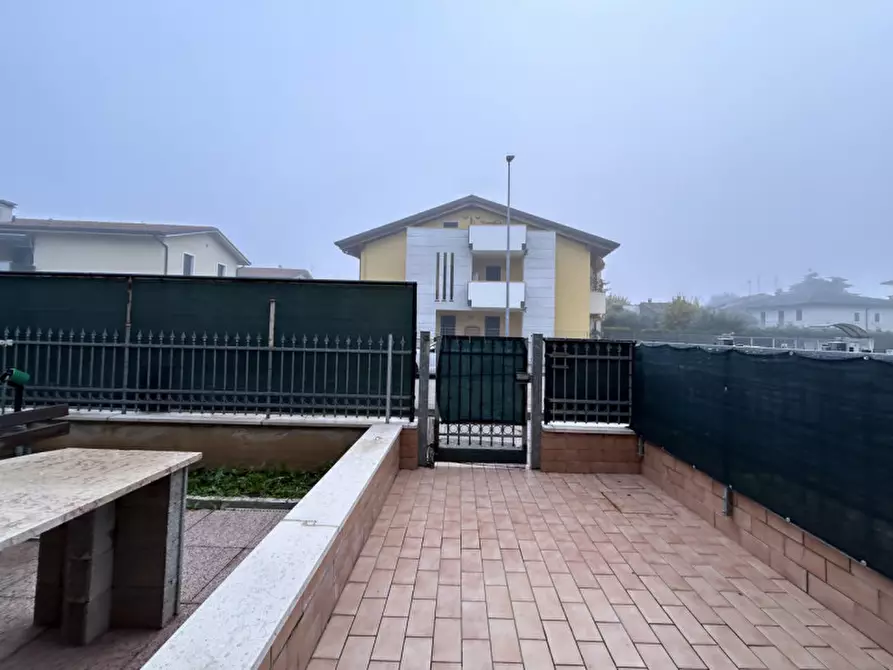 Immagine 22 di Casa bifamiliare in vendita  a Villafranca Di Verona