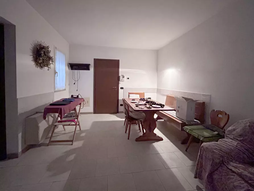 Immagine 40 di Casa bifamiliare in vendita  a Villafranca Di Verona