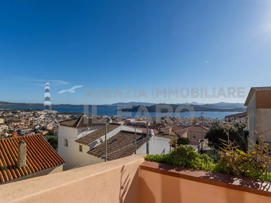 Immagine 2 di Attico in vendita  in Via Suor Gotteland a La Maddalena