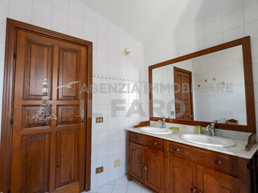 Immagine 22 di Attico in vendita  in Via Suor Gotteland a La Maddalena