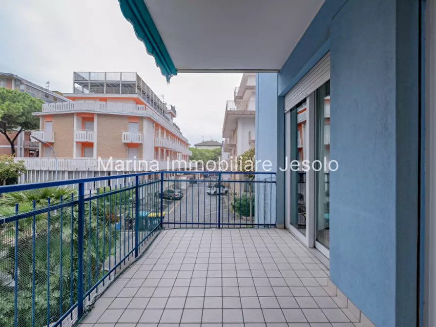 Immagine 1 di Appartamento in vendita  in via padova a Jesolo