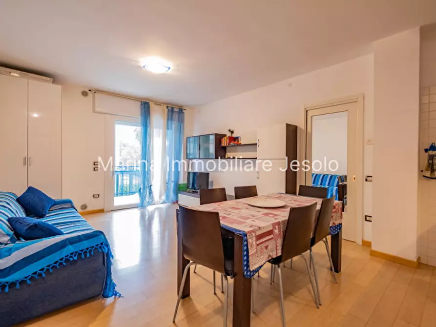 Immagine 3 di Appartamento in vendita  in via padova a Jesolo