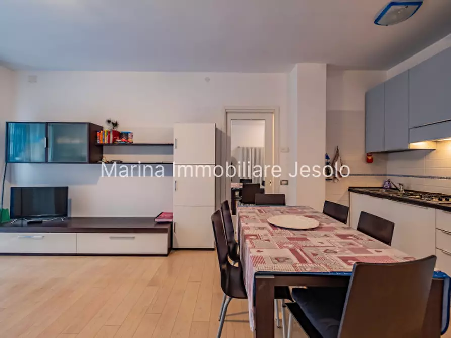 Immagine 5 di Appartamento in vendita  in via padova a Jesolo