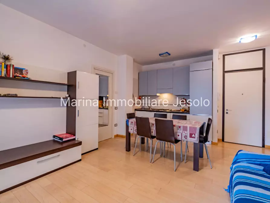 Immagine 6 di Appartamento in vendita  in via padova a Jesolo