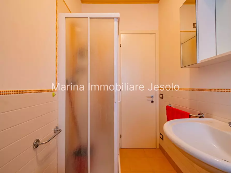 Immagine 18 di Appartamento in vendita  in via padova a Jesolo