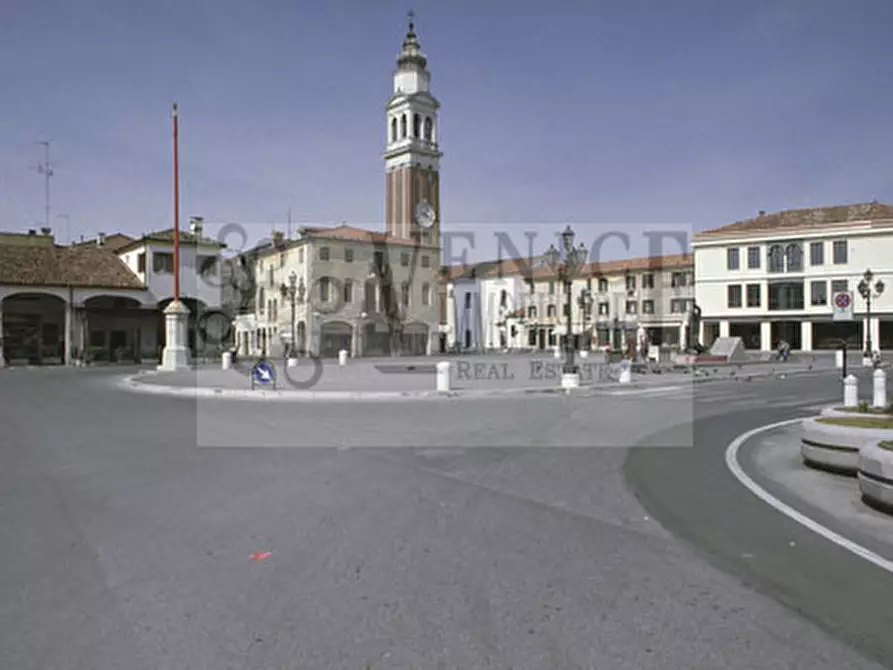 Immagine 5 di Attività commerciale in vendita  a Mirano