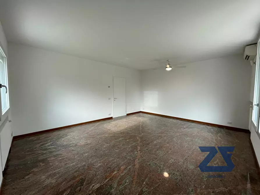 Immagine 12 di Casa bifamiliare in vendita  in Via Redipuglia a Castelfranco Veneto