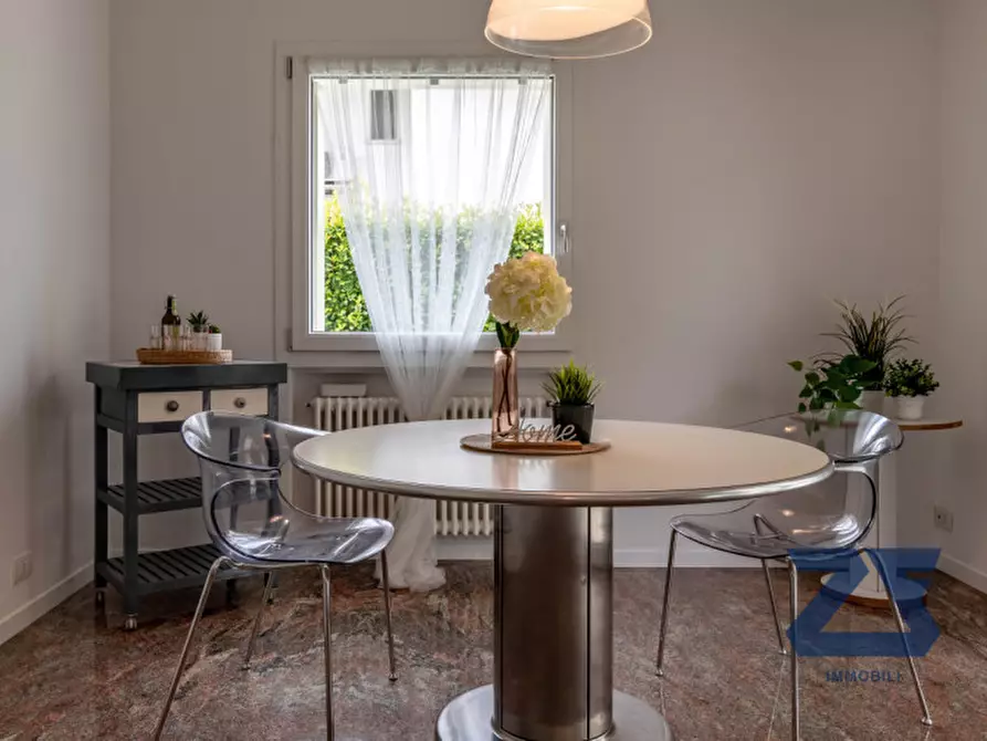 Immagine 18 di Casa bifamiliare in vendita  in Via Redipuglia a Castelfranco Veneto