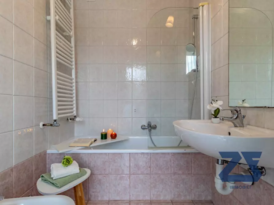 Immagine 40 di Casa bifamiliare in vendita  in Via Redipuglia a Castelfranco Veneto