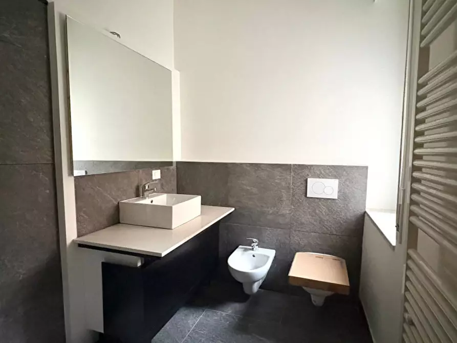 Immagine 8 di Appartamento in vendita  in Via Fantoni, 13 a Vicenza