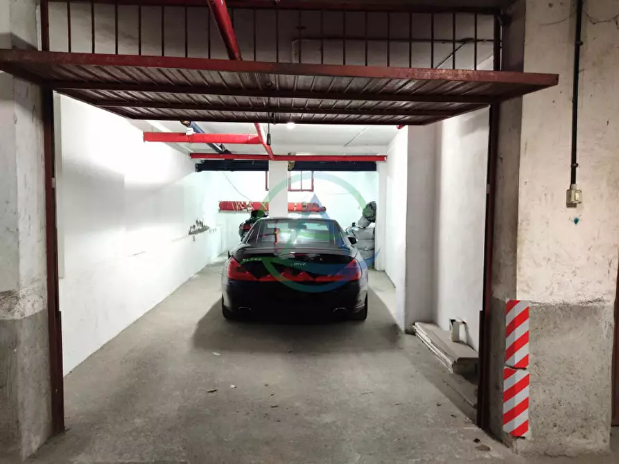 Immagine 1 di Garage in vendita  a Andora