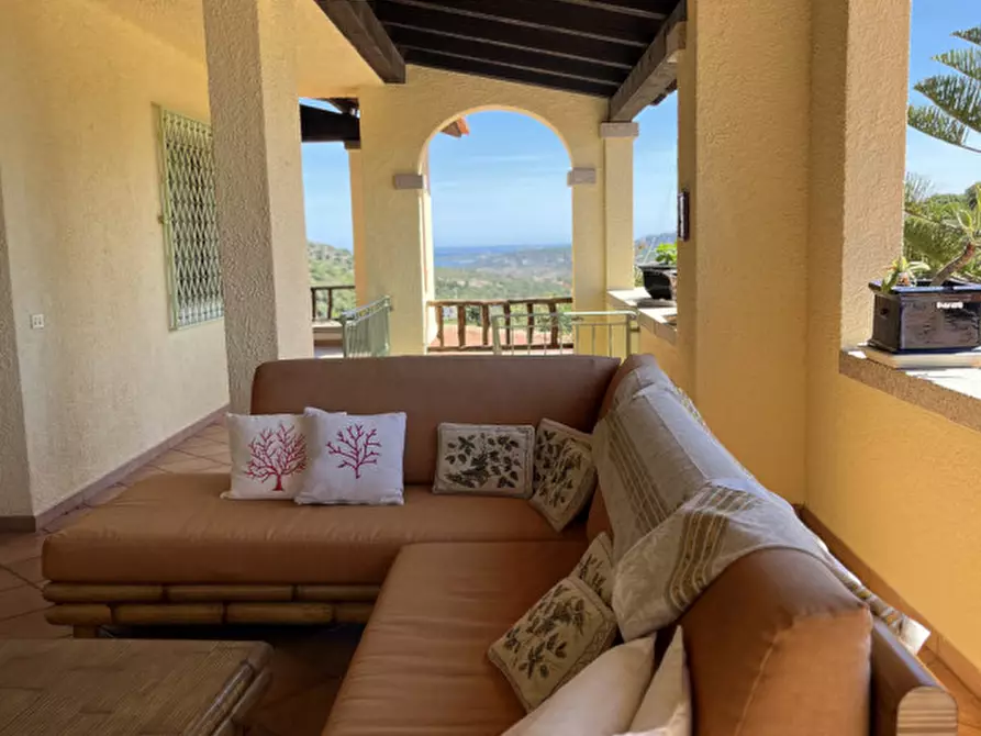 Immagine 21 di Villa in vendita  in via plebi 48 a Olbia
