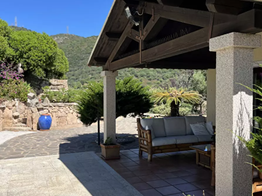 Immagine 28 di Villa in vendita  in via plebi 48 a Olbia