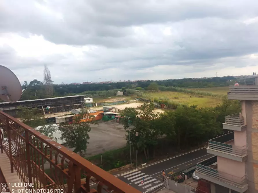 Immagine 18 di Attico in affitto  in via robbio a Roma