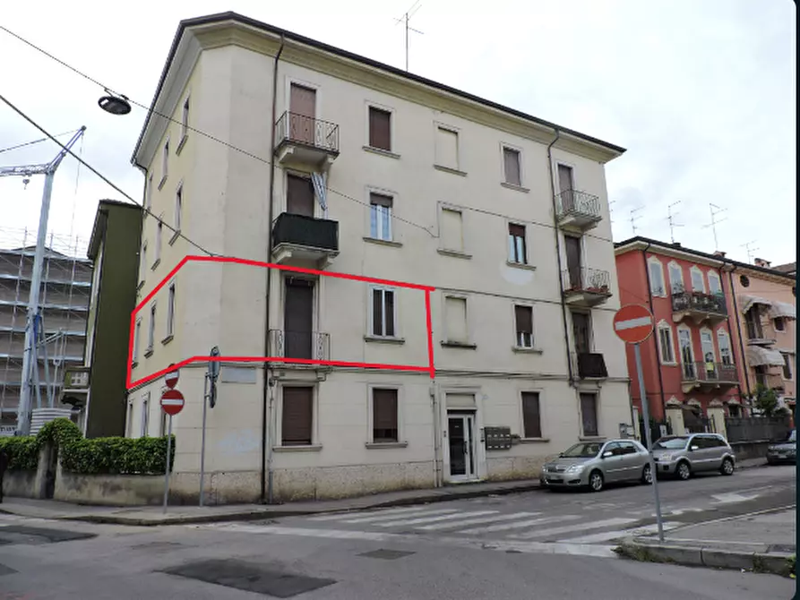 Immagine 1 di Appartamento in vendita  in VIA GUARINO DA VERONA 1/A a Verona