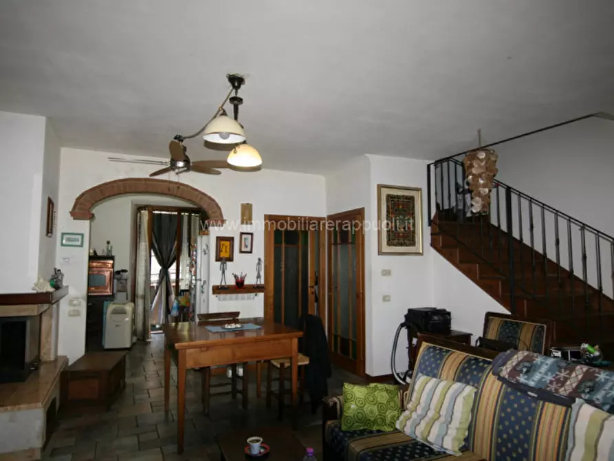 Immagine 5 di Villetta a schiera in vendita  a Torrita Di Siena