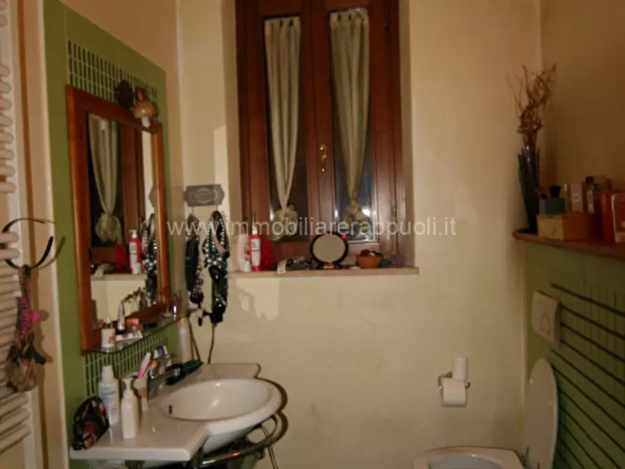 Immagine 10 di Villetta a schiera in vendita  a Torrita Di Siena