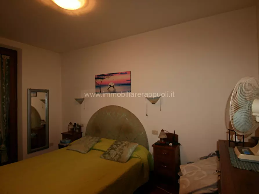 Immagine 12 di Villetta a schiera in vendita  a Torrita Di Siena