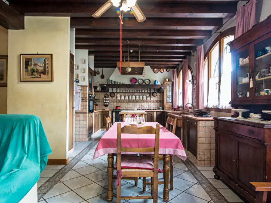 Immagine 7 di Villa in vendita  a Selvazzano Dentro