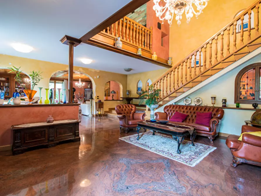 Immagine 9 di Villa in vendita  a Selvazzano Dentro