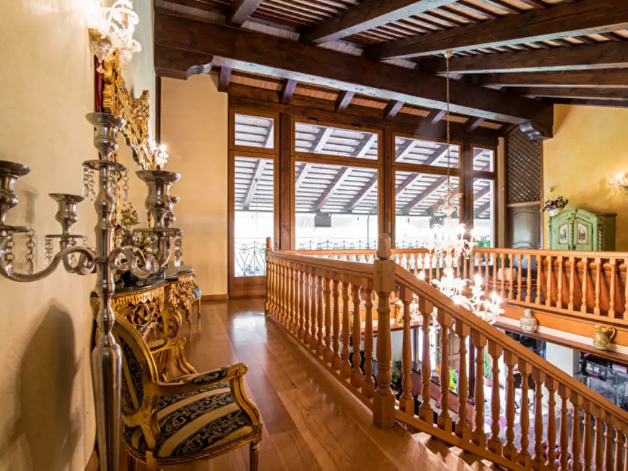 Immagine 11 di Villa in vendita  a Selvazzano Dentro