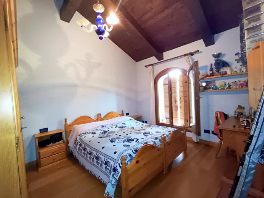 Immagine 16 di Villa in vendita  a Selvazzano Dentro