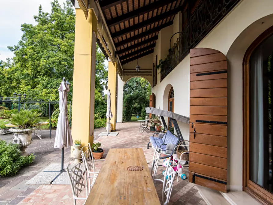 Immagine 28 di Villa in vendita  a Selvazzano Dentro