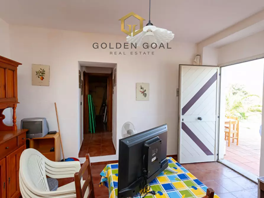 Immagine 9 di Villa in vendita  a Posada