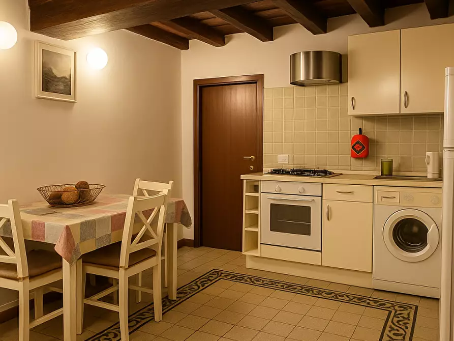 Immagine 2 di Appartamento in vendita  in VIA DEI PETTINARI a Roma