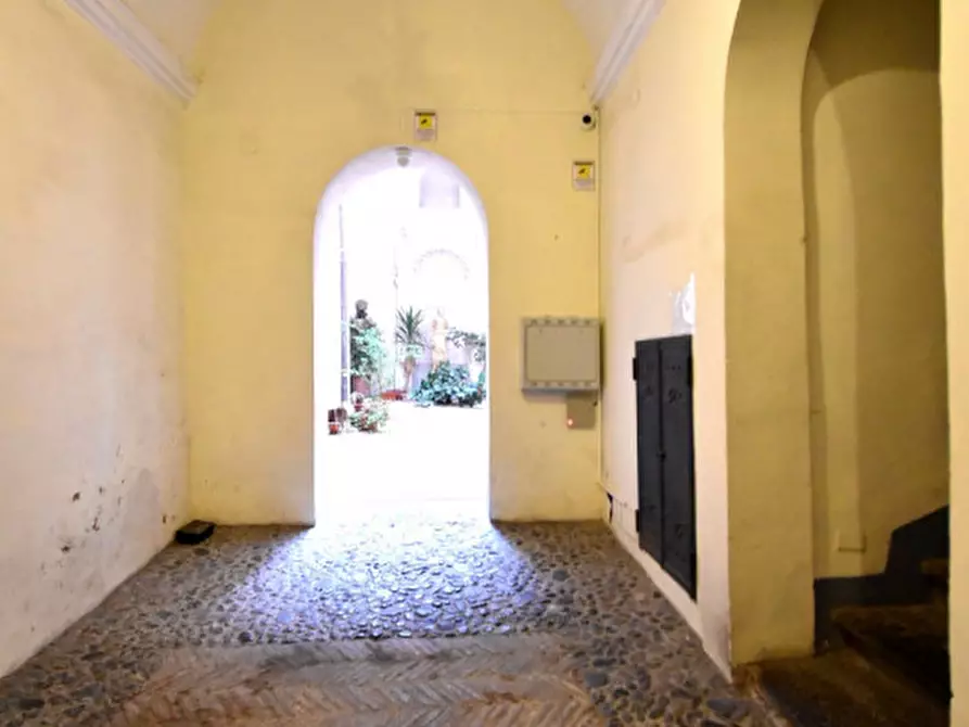 Immagine 18 di Appartamento in vendita  in VIA DEI PETTINARI a Roma