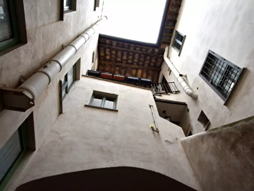 Immagine 21 di Appartamento in vendita  in VIA DEI PETTINARI a Roma