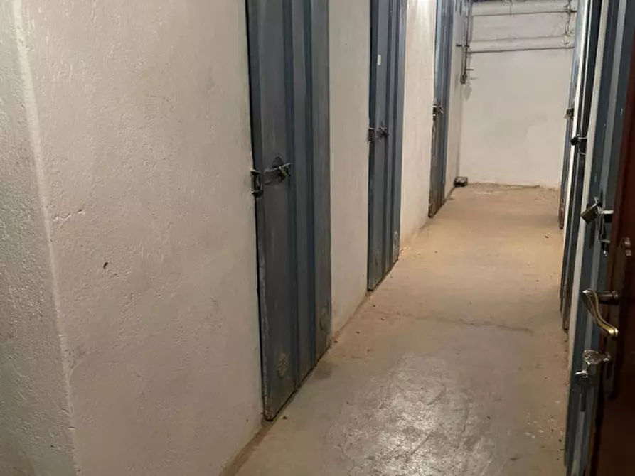 Immagine 11 di Appartamento in vendita  in via Thaon di Revel a Poirino