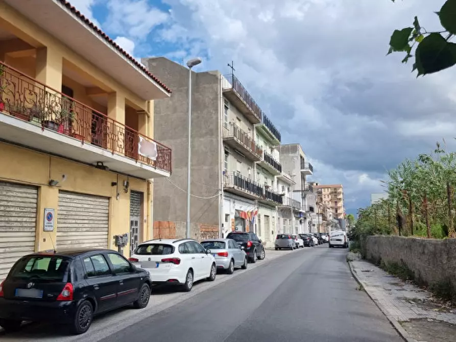 Immagine 1 di Appartamento in vendita  in Via Acqueviole, 39 a Milazzo