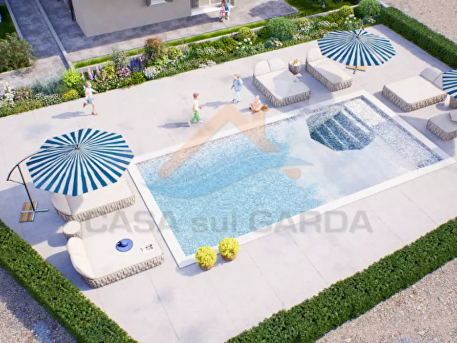 Immagine 7 di Appartamento in vendita  a Peschiera Del Garda