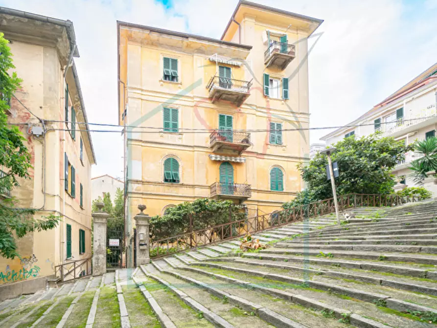 Immagine 1 di Appartamento in vendita  in via della cernaia a La Spezia