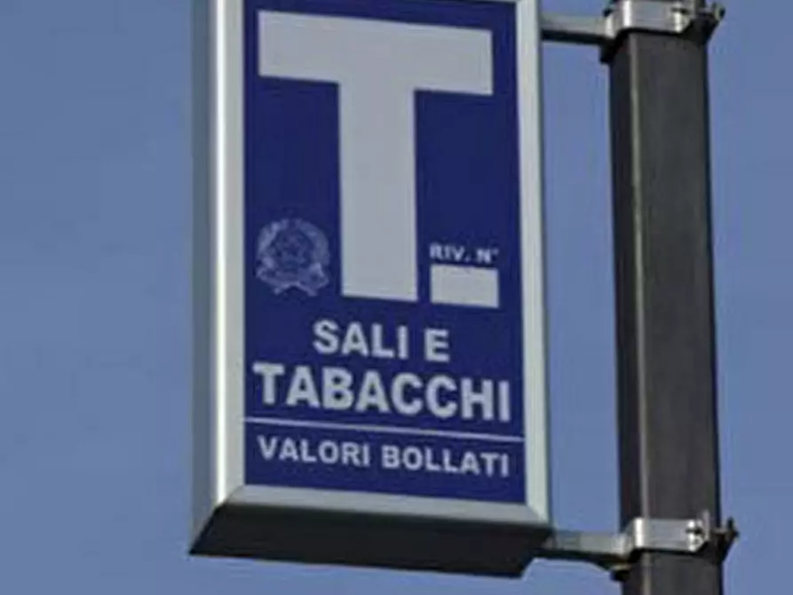 Immagine 1 di Attività commerciale in vendita  a Santo Stefano Al Mare