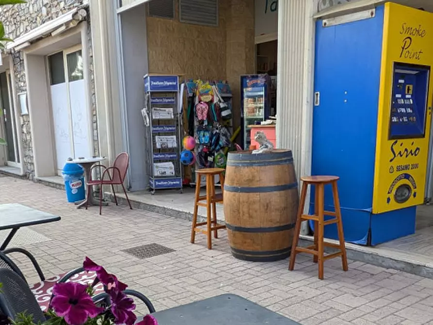 Immagine 6 di Attività commerciale in vendita  a Santo Stefano Al Mare