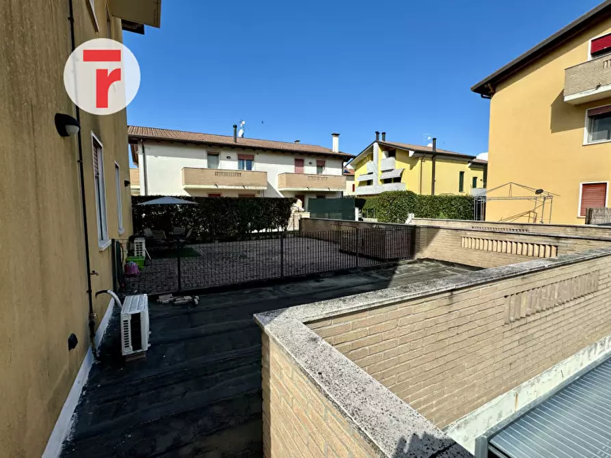 Immagine 10 di Appartamento in vendita  in via carducci a Villanova Di Camposampiero