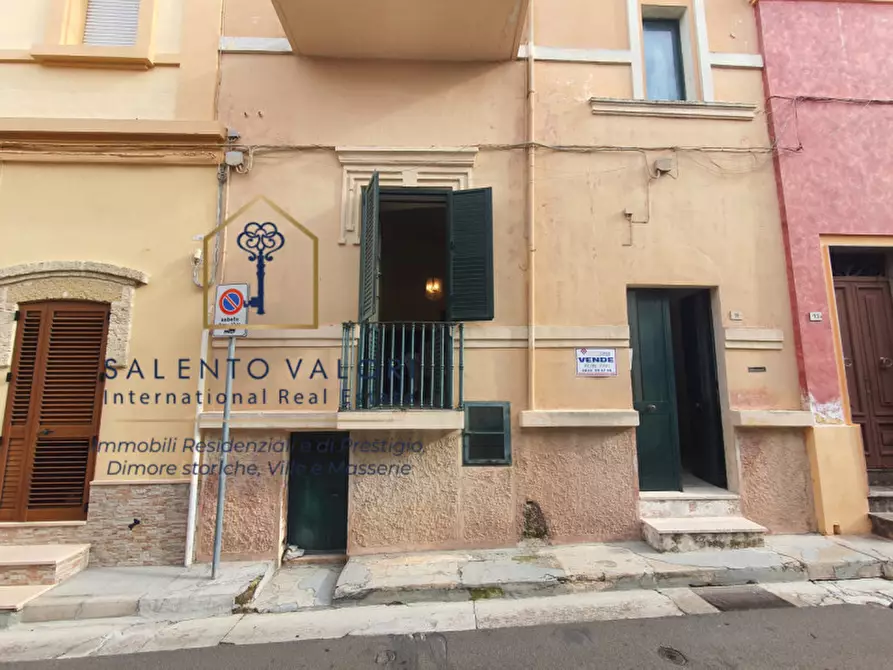 Immagine 1 di Casa bifamiliare in vendita  in VIA GAETANO VINCI 91 a Parabita