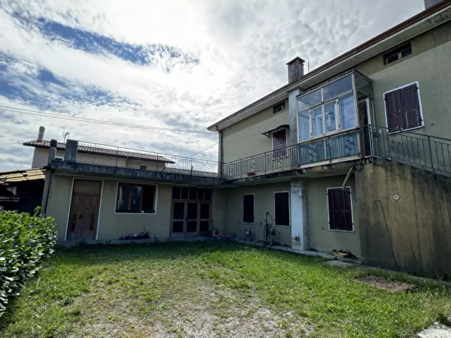 Immagine 3 di Casa bifamiliare in vendita  in Via Esperanto a Cordenons