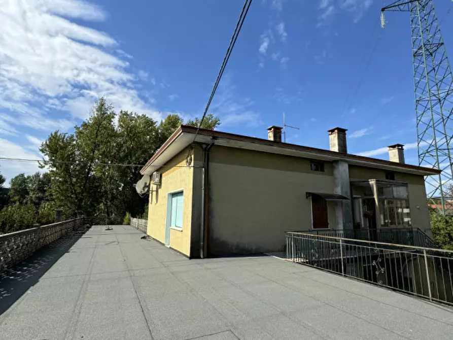 Immagine 4 di Casa bifamiliare in vendita  in Via Esperanto a Cordenons