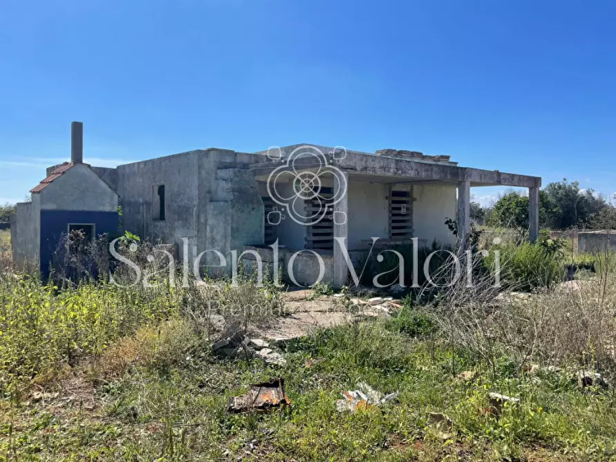 Immagine 3 di Casa indipendente in vendita  in Strada Vicinale Barbuglia a Parabita