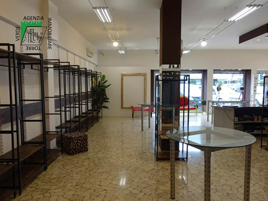 Immagine 8 di Negozio in vendita  in Mezzolombardo via Arturo de Varda a Mezzolombardo
