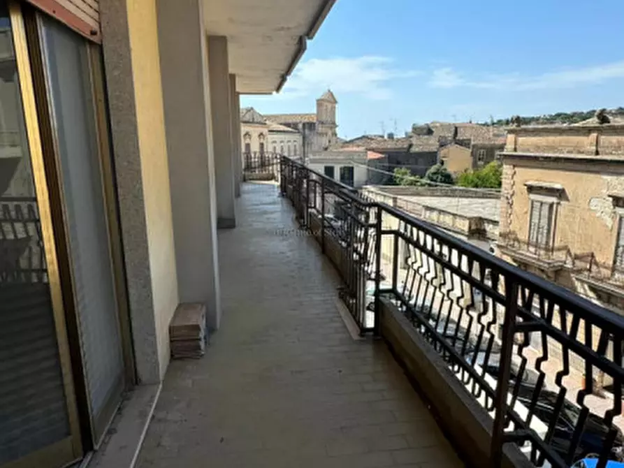 Immagine 17 di Appartamento in vendita  a Modica