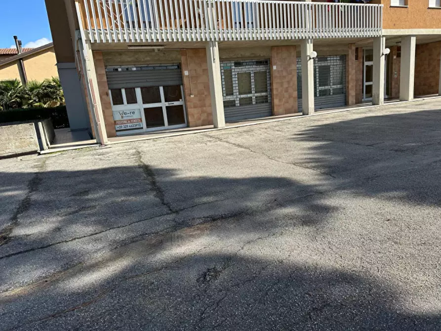 Immagine 3 di Laboratorio in vendita  in Via Pesaro a Perugia