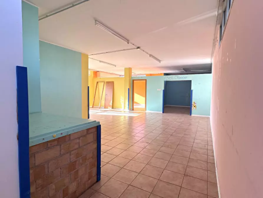 Immagine 17 di Laboratorio in vendita  in Via Pesaro a Perugia