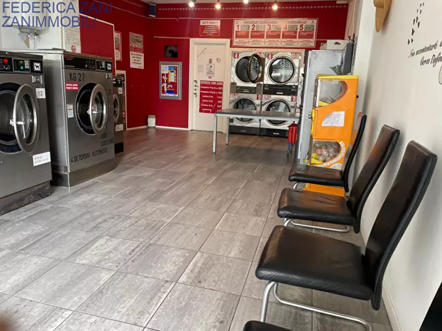 Immagine 1 di Attività commerciale in vendita  a Castelfranco Veneto