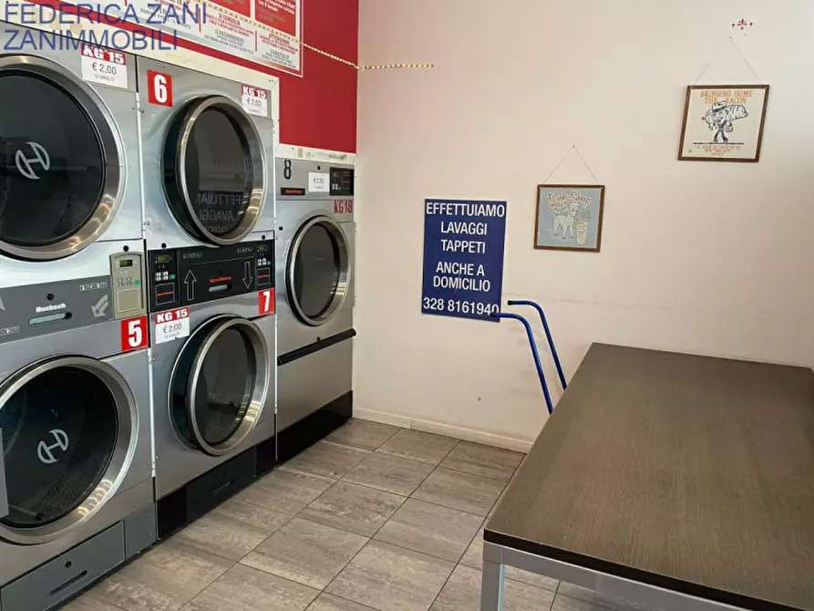 Immagine 2 di Attività commerciale in vendita  a Castelfranco Veneto