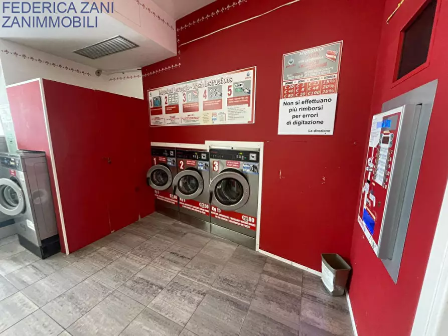 Immagine 4 di Attività commerciale in vendita  a Castelfranco Veneto